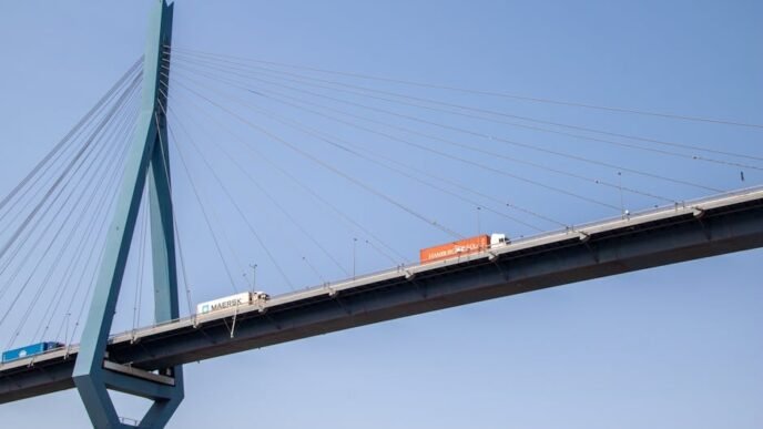 trump-tariff-threat-rattles-markets-sparking-risk-off-mood