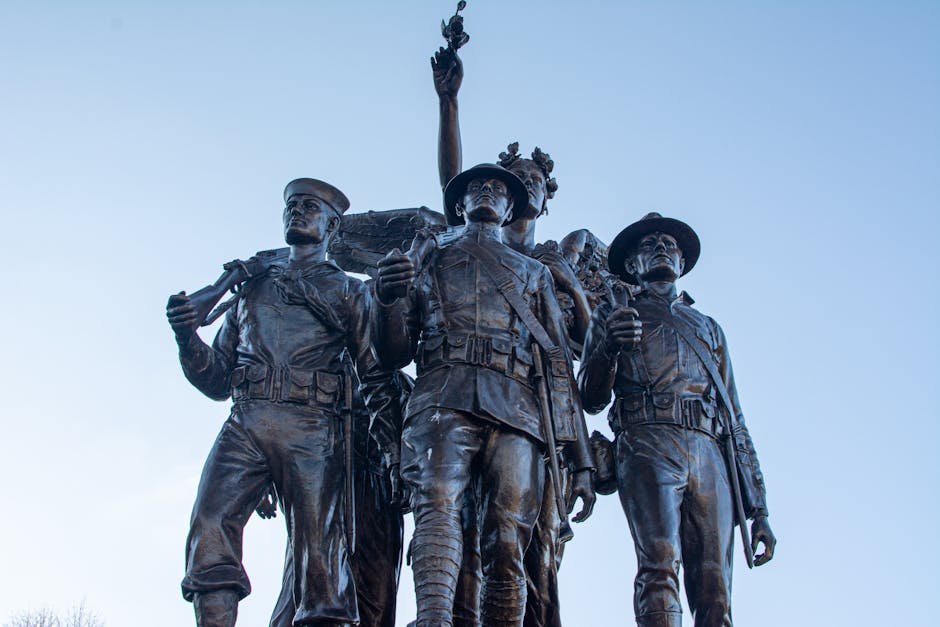 U.S. and Israeli military leaders discussing strategy