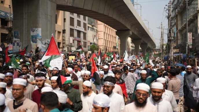 yunus-seeks-consensus-amid-rising-political-tensions-in-bangladesh