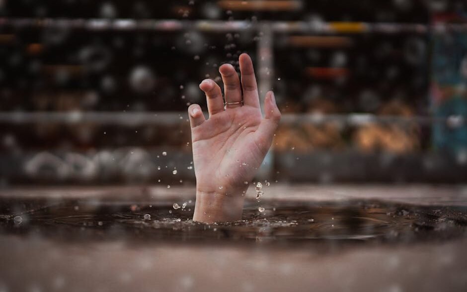 maharashtra-floods-10-dead-as-mumbai-braces-for-critical-48-hours